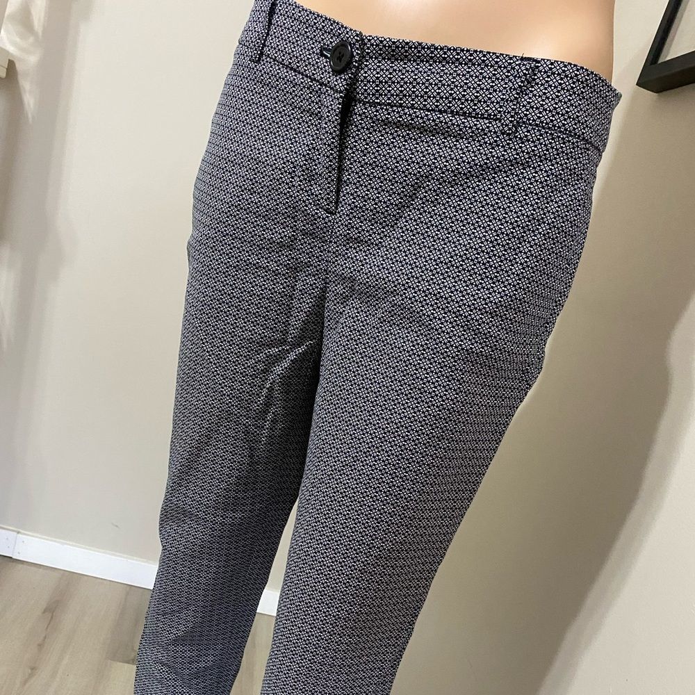 DALIA Leg Style Pants - Picture 2 of 5
